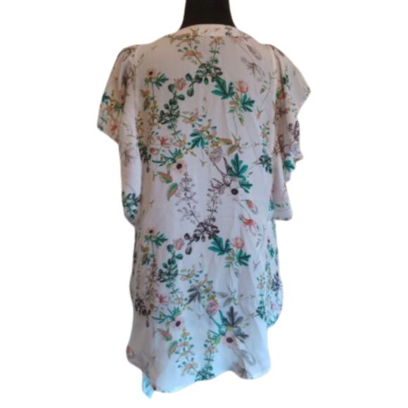 a.n.a. Women's Size Medium Floral Short Sleeve Blouse - Picture 2 of 7